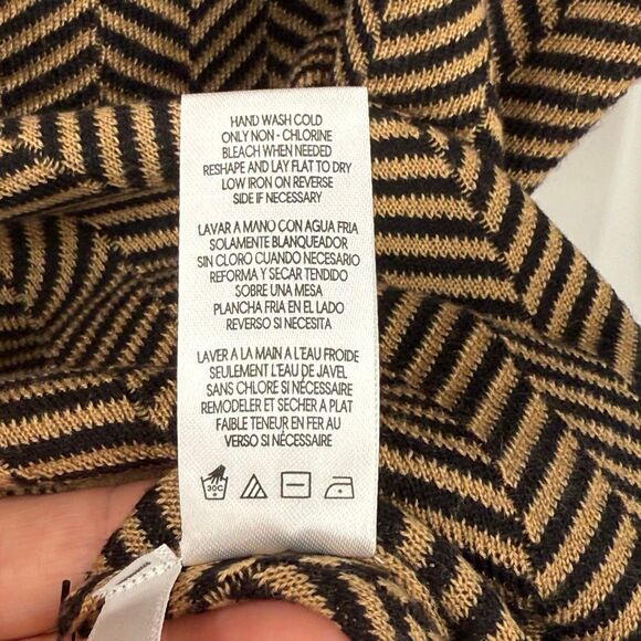 Calvin Klein Chevron Mock Neck Button Detail Sweater Camel Black Women Large NWT - Picture 8 of 8